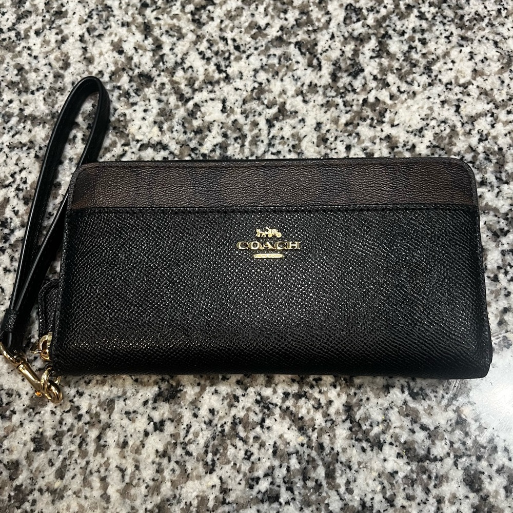 Coach long zip around accordian wallet wristlet in black/brown